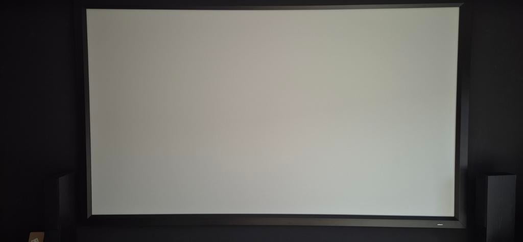 Projectiescherm incl frame 130inch (300cm lang x 169cm hoog), Audio, Tv en Foto, Projectieschermen, Ophalen