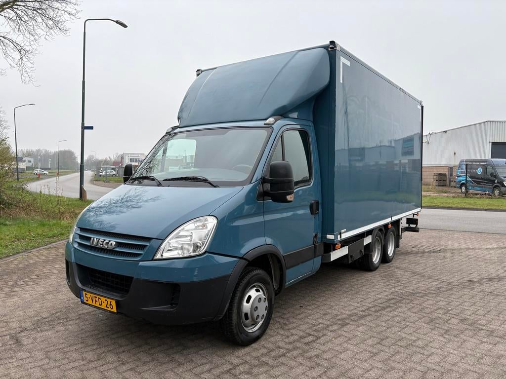 Iveco Daily 40C15 Veldhuizen oplegger Elektrische laadklep, Auto's, Bestelauto's, Achterwielaandrijving, Gebruikt, Iveco, Blauw