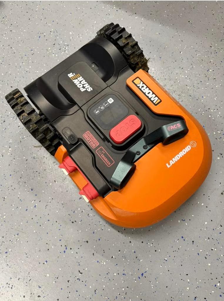 Worx Landroid S300 robotmaaier – netjes onderhouden, Gebruikt, Bestuurbaar via app, Worx, Ophalen of Verzenden