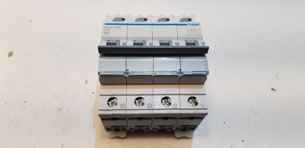 Hager Groepenkast Automaat krachtstroom MBS616E B16 (1x), Gebruikt, Onbekend, Ophalen of Verzenden, Onbekend