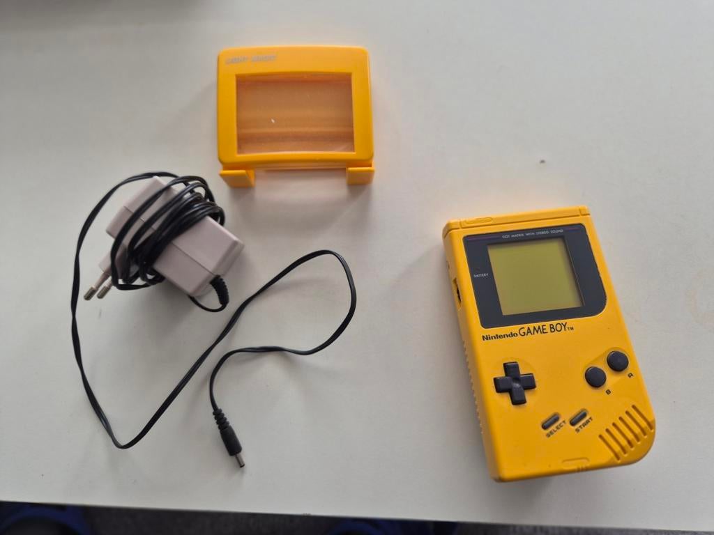 Gele gameboy, Spelcomputers en Games, Spelcomputers | Nintendo Game Boy, Ophalen of Verzenden, Gebruikt, Game Boy Classic