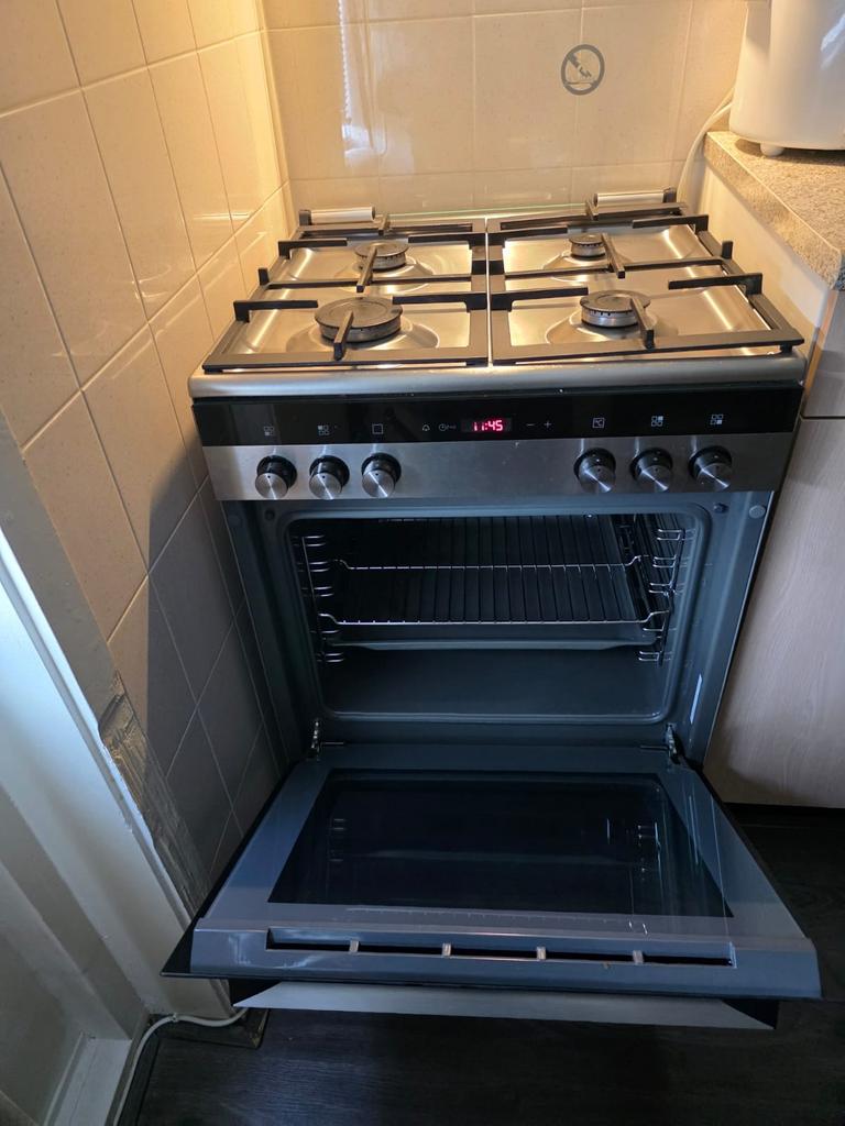 Siemens gasfornuis met oven HX9R3AE50N, Ophalen, 60 cm of meer, 4 kookzones, Zo goed als nieuw