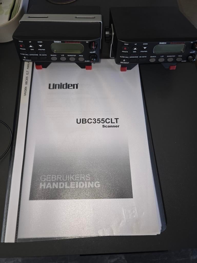 UNIDEN BEARCAT 355 CLT 2 STUKS PLUS TOEBEHOREN., Ophalen of Verzenden