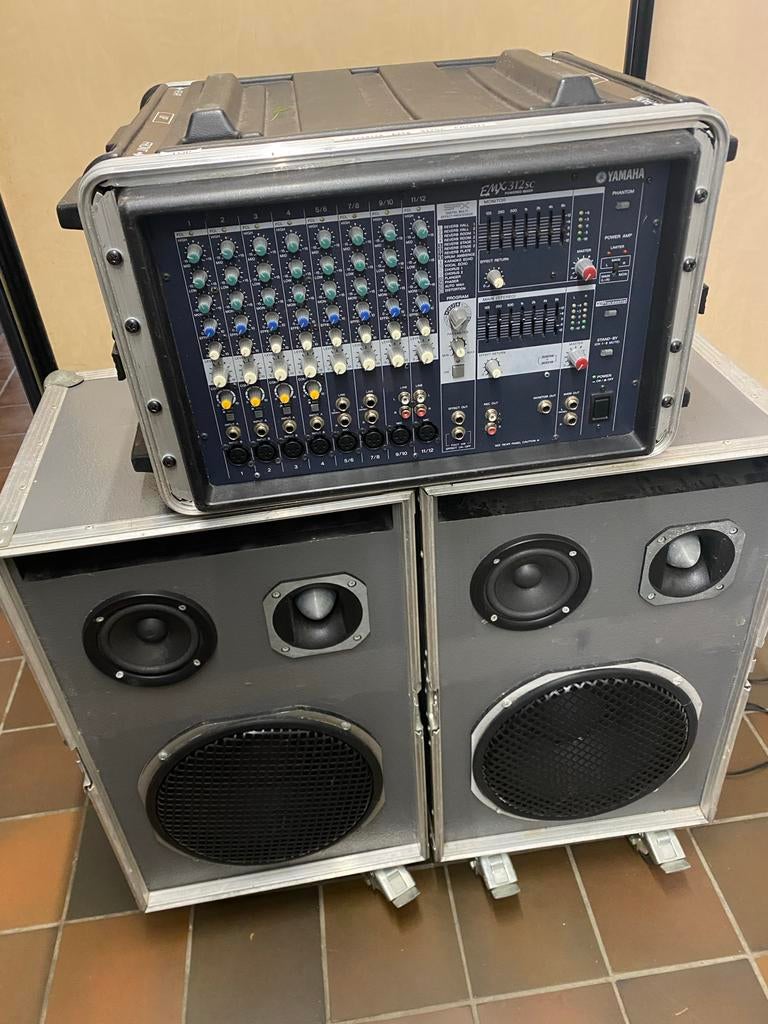 Complete geluidset PA-set Yamaha EMX312SC en 2 luidsprekers, Muziek en Instrumenten, Mengpanelen, Ophalen, Gebruikt, 10 tot 20 kanalen