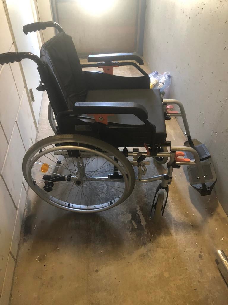 Rolstoel inklapbaar, Ophalen of Verzenden, Inklapbaar, Zo goed als nieuw, Duwrolstoel