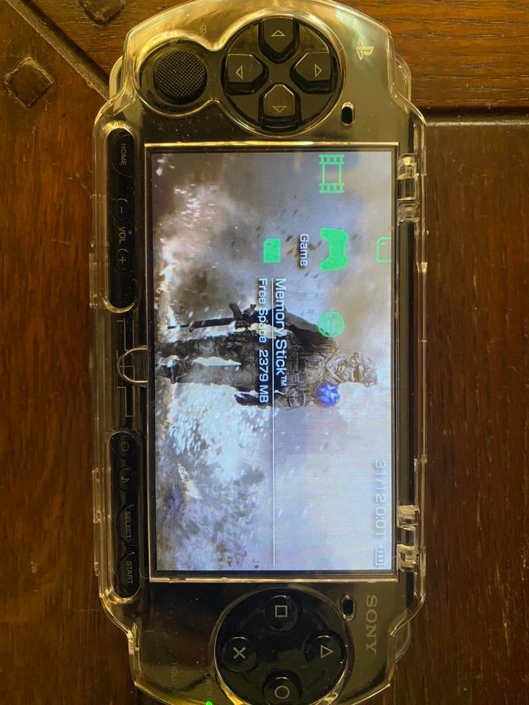 Psp slim, Spelcomputers en Games, Spelcomputers | Sony PSP, Ophalen, Met games, Zo goed als nieuw, PSP Slim