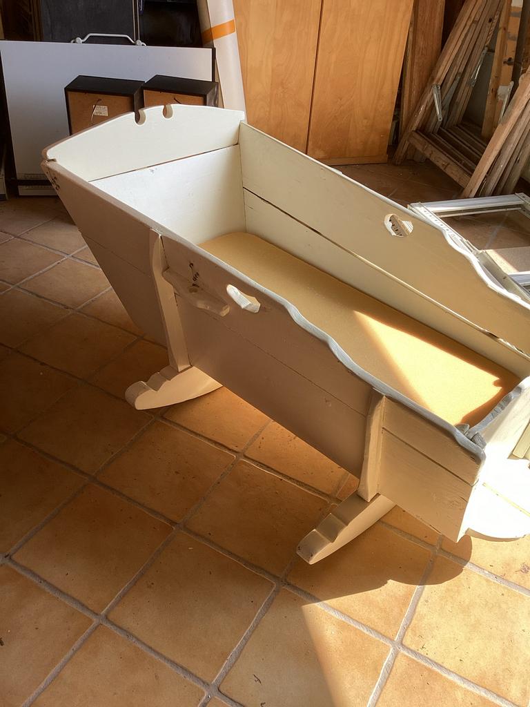 Houten wiegje, Ophalen, Gebruikt, Wieg