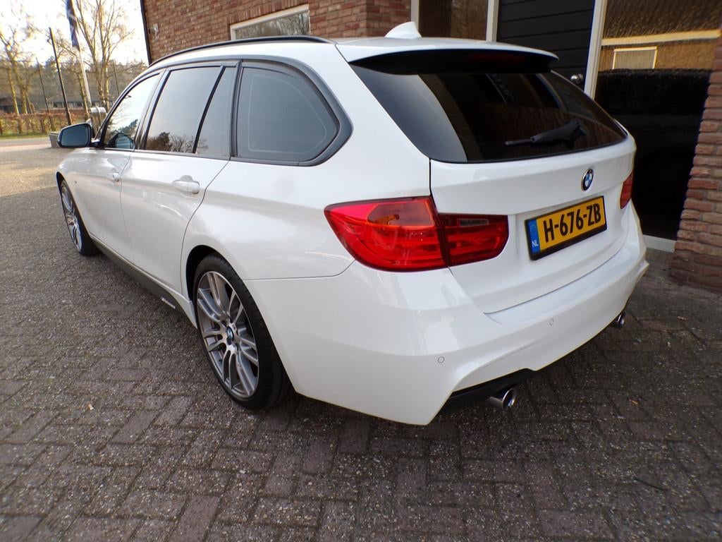BMW 3-serie Touring 335i xDrive High Executive M Pakket / pa, Euro 6, Alcantara, Wit, 93 €/maand