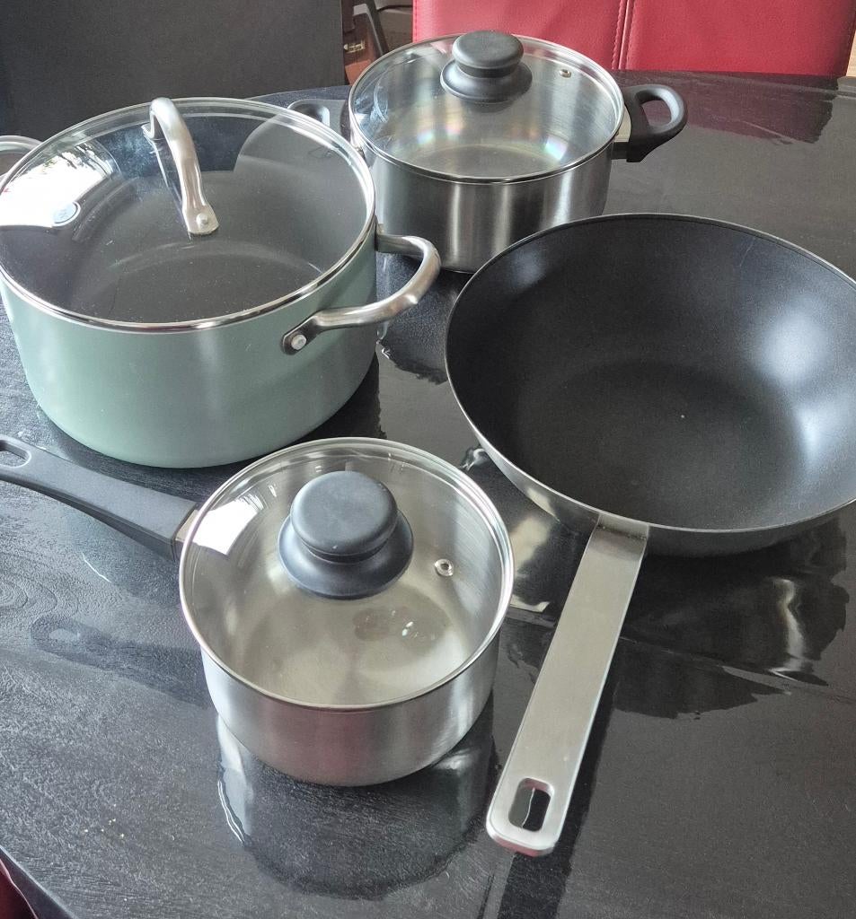 Diverse pannen en wok, Gebruikt, Ophalen of Verzenden, Rvs, Keramische plaat