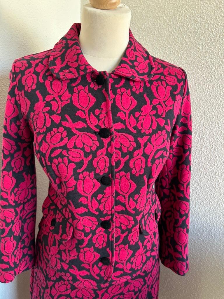King Louie maat L fuchsia roze set kostuum pak 2769, Kleding | Dames, Kostuum of Pak, Maat 42/44 (L), Ophalen of Verzenden, Zo goed als nieuw