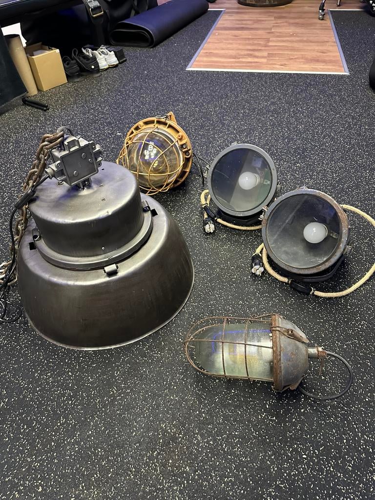 Verzameling vintage fabriekslampen, Ophalen, Gebruikt, Metaal of Aluminium