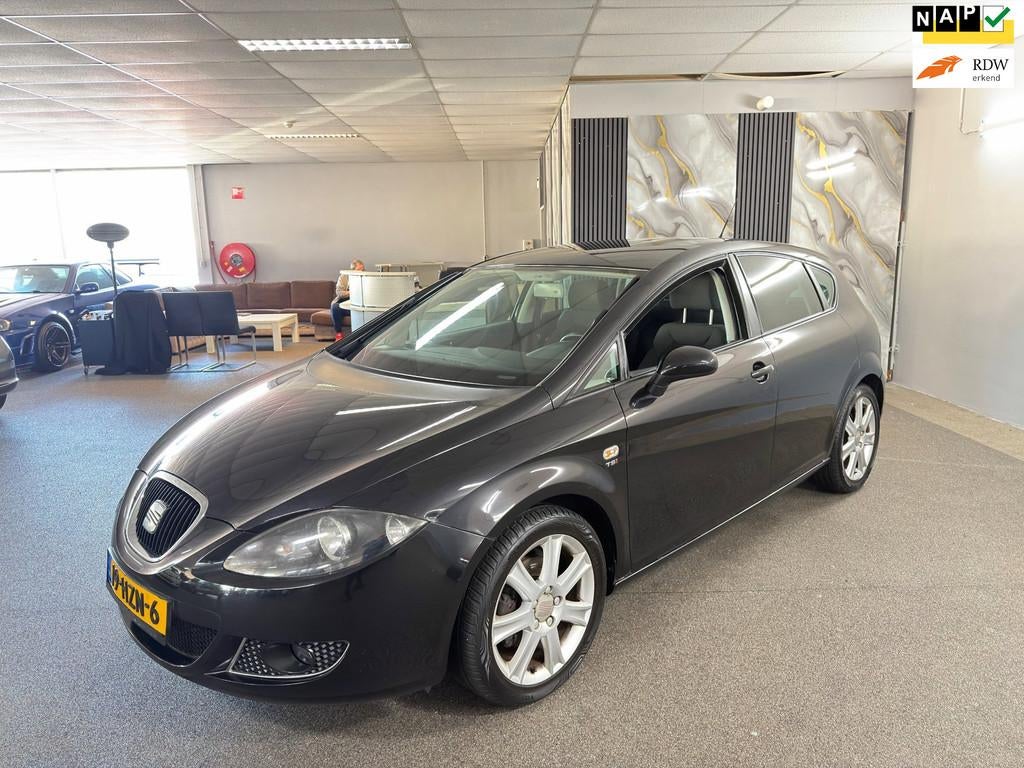 Seat Leon 1.4 TSI Dynamic Style Apk Nieuw,Clima,Cruise,N.A.P, Gebruikt, Zwart, Leon, Zwart