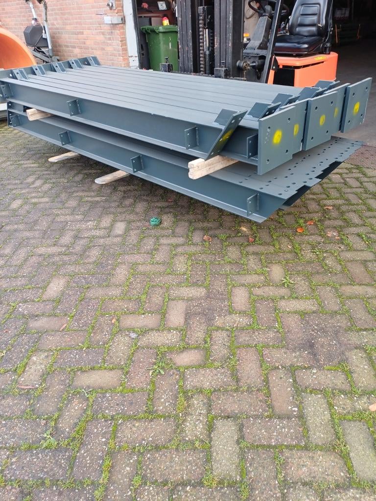 Spanten Loods Schuur Garage 8m br Vergunnings vrij !, Doe-het-zelf en Verbouw, Metalen, Ophalen