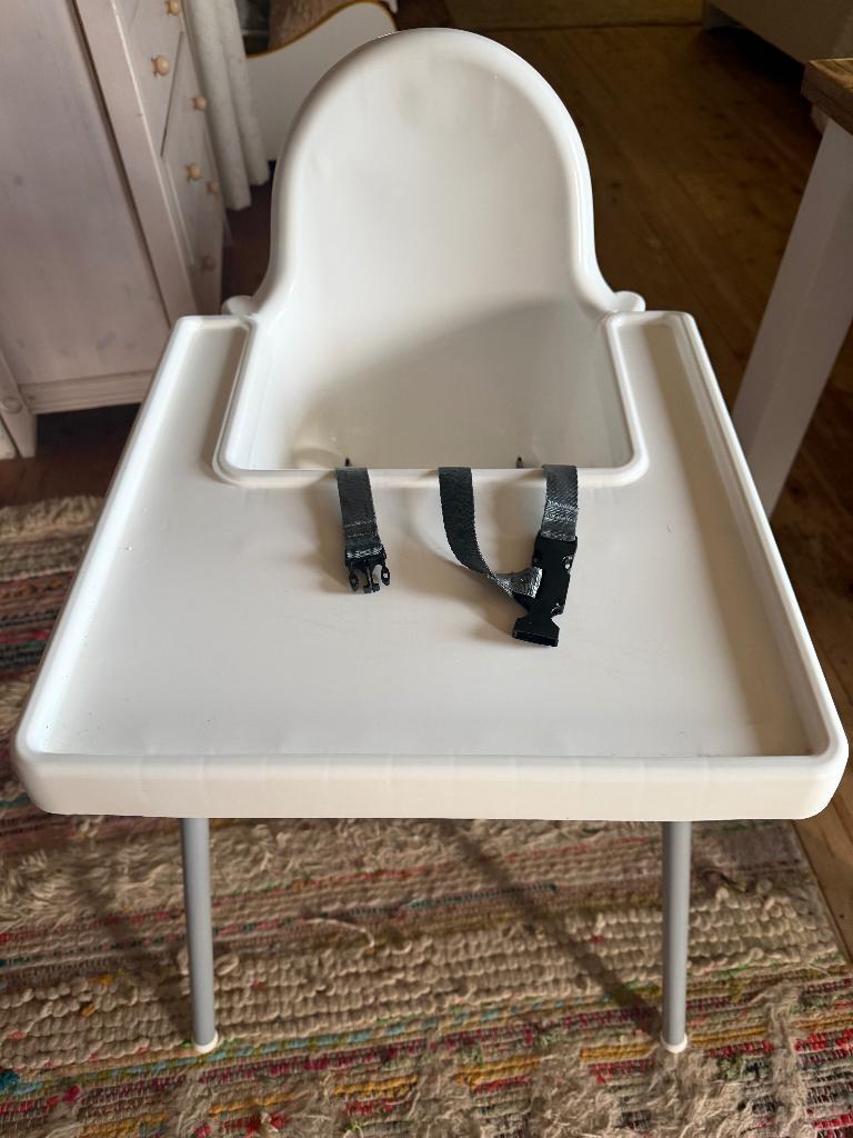 ANTILOP Hoge kinderstoel met blad, wit/wit, Ophalen, Zo goed als nieuw, Overige typen, Gordel(s)