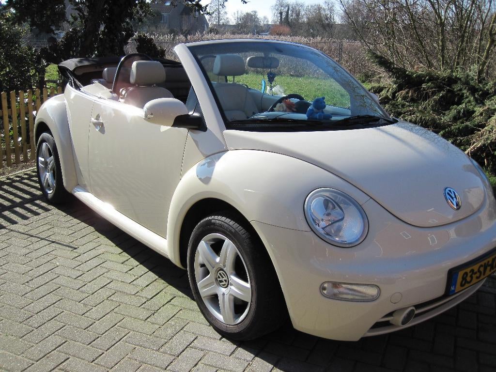 Volkswagen Beetle Cabriolet 1.8T bj 2006, Voorwielaandrijving, 4 cilinders, 4 stoelen, Beige