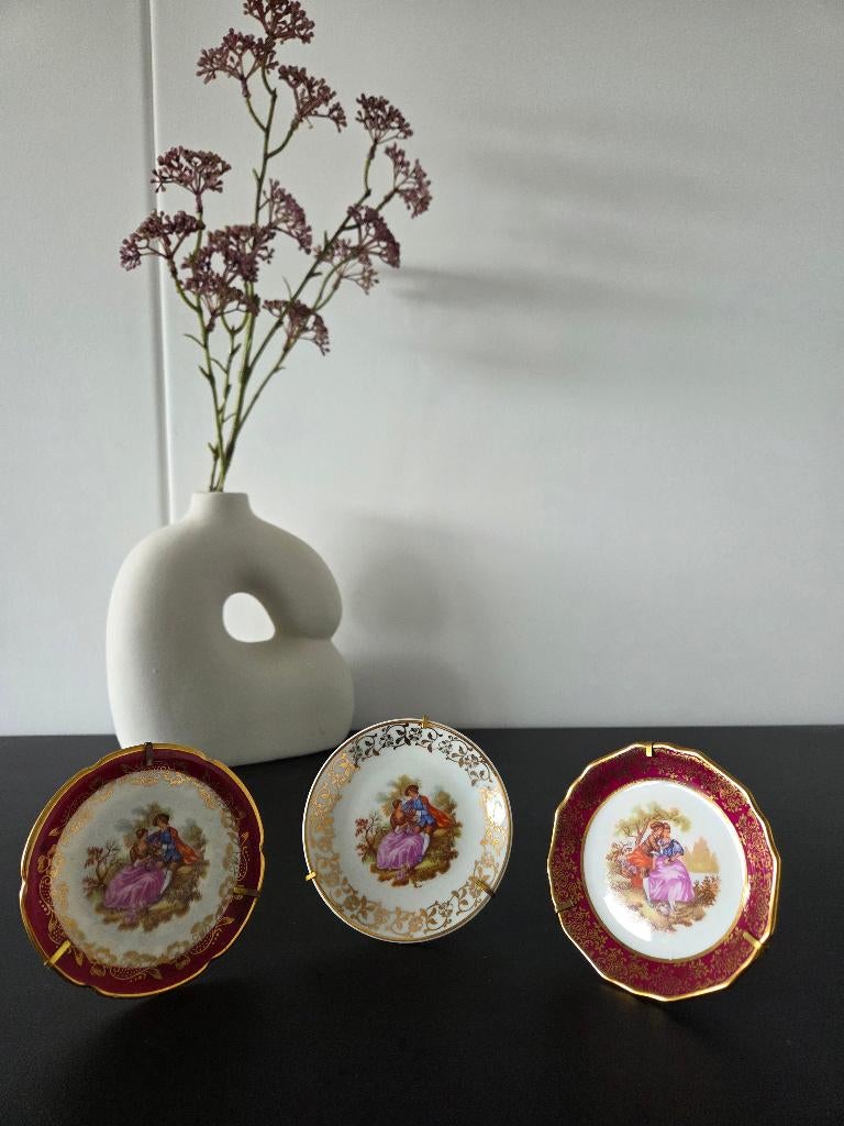 3 vintage Limoges miniatuur bordjes/wandbordjes - Fragonard, Ophalen of Verzenden