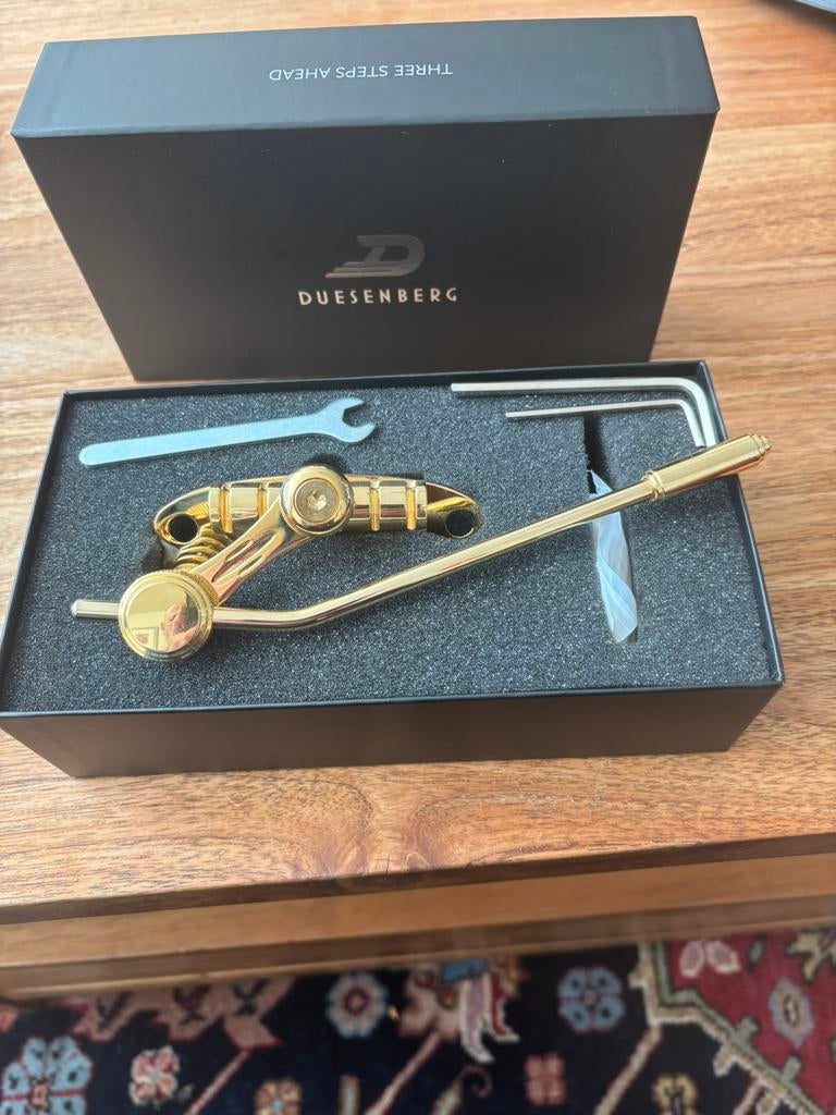 Duesenberg tremelo TM85G, Ophalen of Verzenden, Zo goed als nieuw, Elektrische gitaar