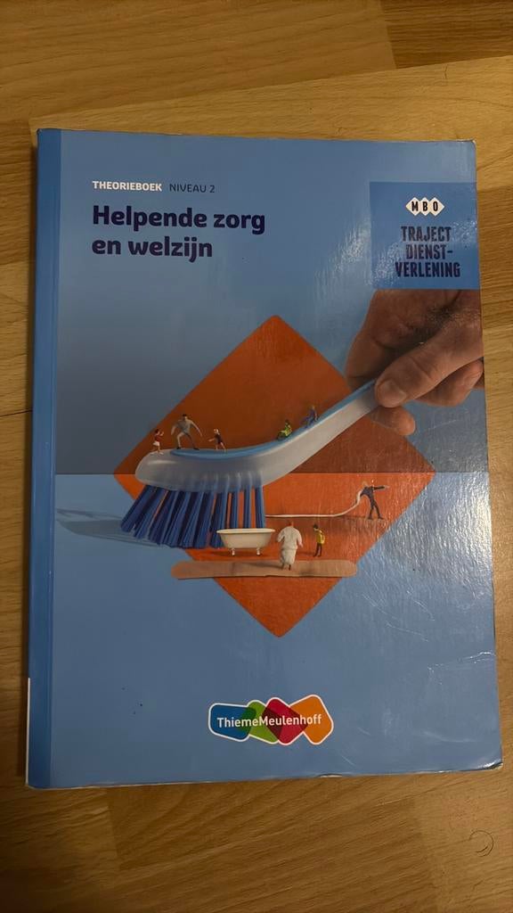 R.F.M. van Midde - Helpende Zorg en welzijn, Boeken, Schoolboeken, Ophalen of Verzenden, Zo goed als nieuw, Overige niveaus, R.F.M. van Midde; M.M.M. Riemsdijk; S. Schoneveld