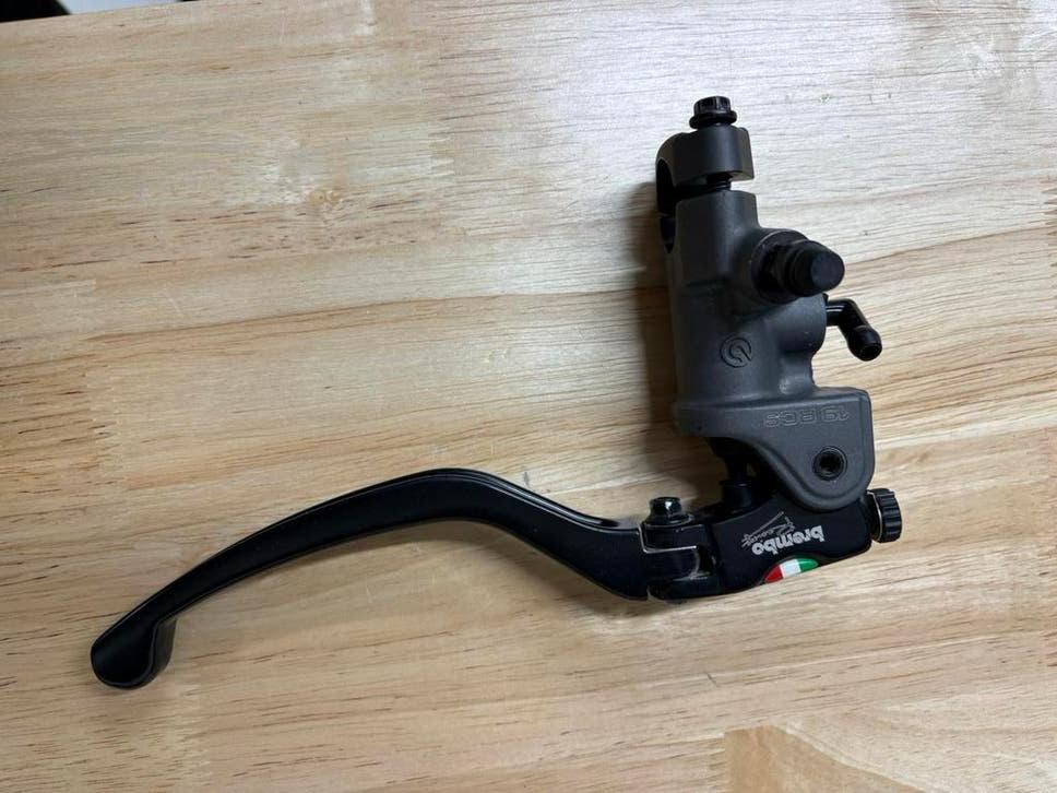 Brembo 19RCS Rempomp incl. Hel adapterkit, Ophalen of Verzenden