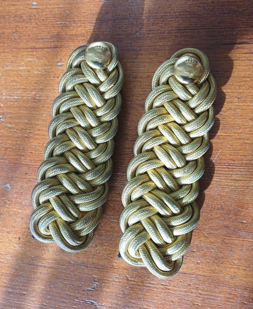 Ceremonieel militaire epauletten Koninklijke Luchtmacht, Ophalen of Verzenden, Luchtmacht, Nederland