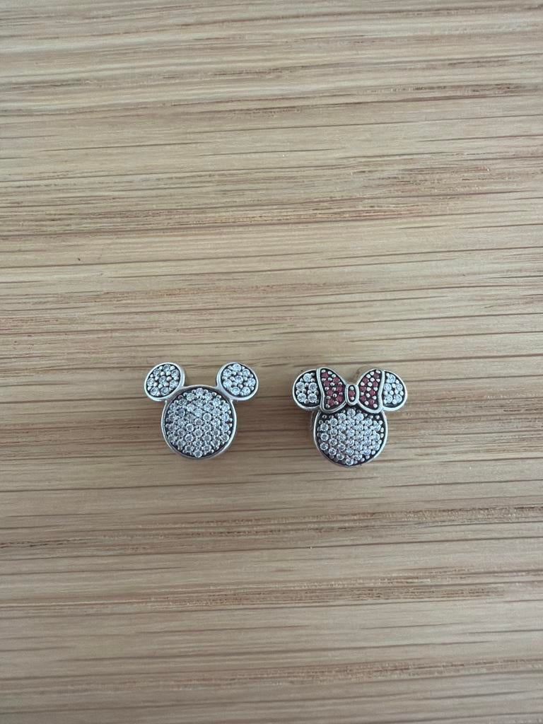 Pandora Mickey en Minnie Mouse stopper, Overige merken, Ophalen of Verzenden, Zo goed als nieuw, 2 of 3 bedels