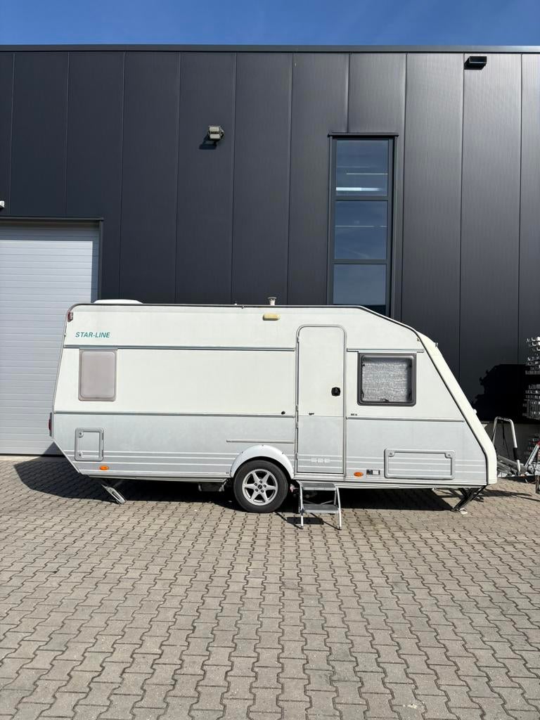 KIP STAR LINE 47 incl voortent en luifel, Caravans en Kamperen, Rondzit, Kachel, Kip, Frans bed