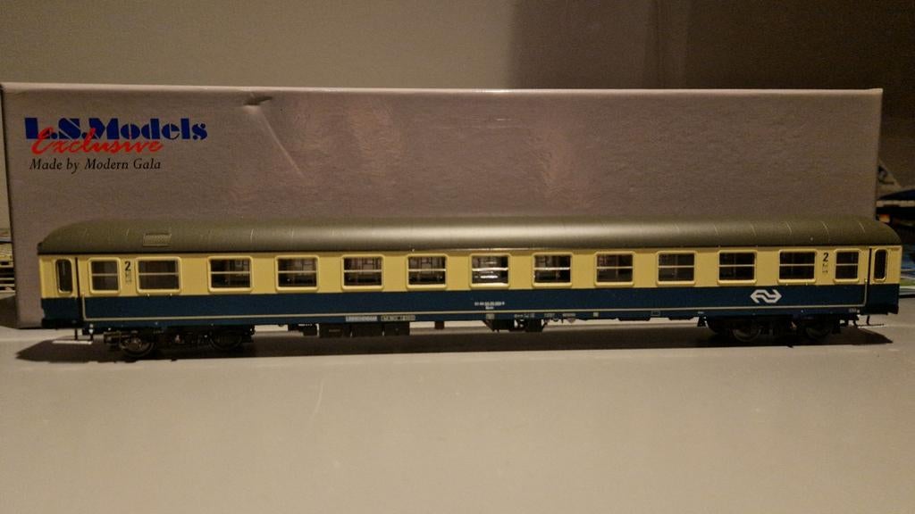 LS Models 44008 NS ligrijtuig couchette, Hobby en Vrije tijd, Gelijkstroom, NS, Ophalen, Overige merken