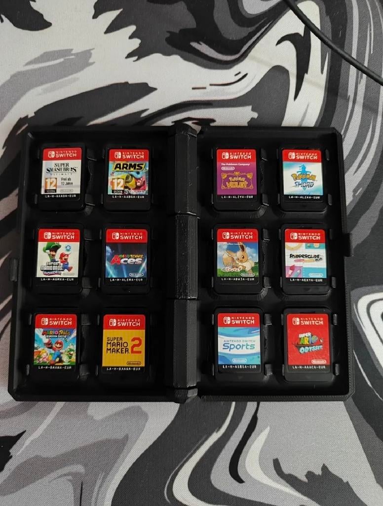Nintendo Switch gamehouder voor 12 games - geen games erbij., Overige genres, 1 speler, Nieuw, Ophalen of Verzenden