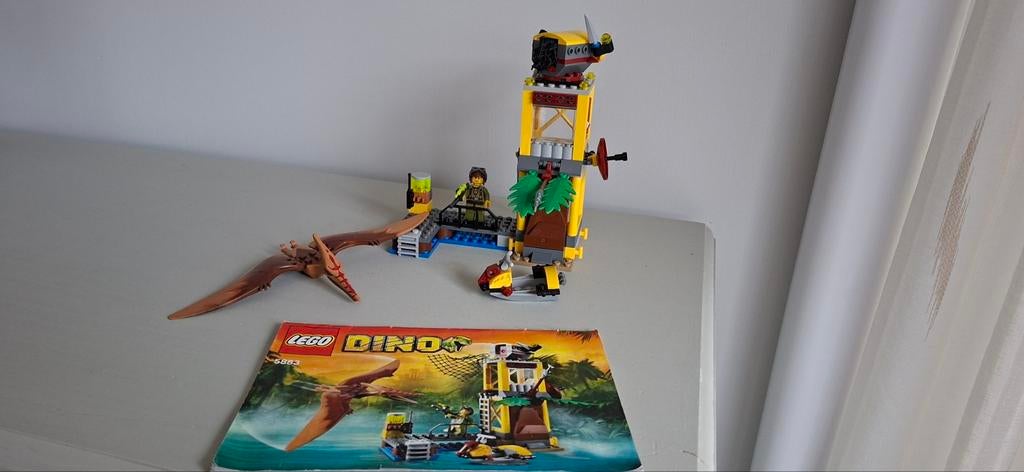 Lego Dino set 5883 tower takedown, Kinderen en Baby's, Speelgoed | Duplo en Lego, Ophalen of Verzenden, Gebruikt, Complete set