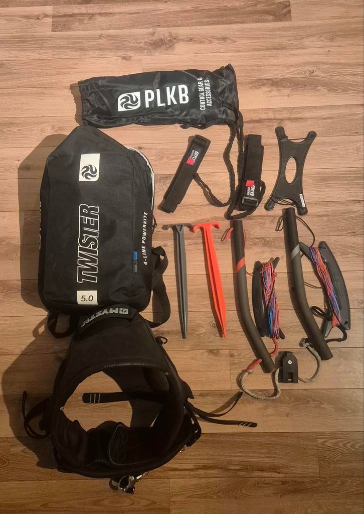 Compleet set Peter Lynn 4-lijns powerkite 5.0 twister, Gebruikt, Geen board, Ophalen of Verzenden, Kite