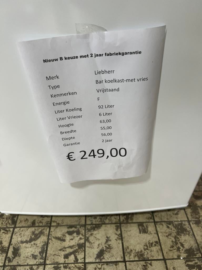 Liebherr bar tafelmodel koelkast met mini vriesvak nieuw, Liebherr, Nieuw, Ophalen of Verzenden, Minder dan 75 liter