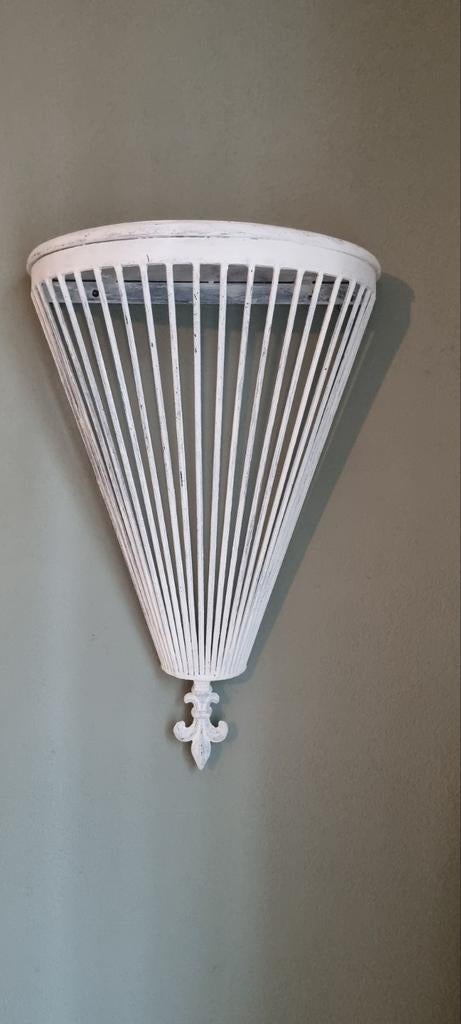 Laaks Brocante, gepimpte zware wandconsole Franse Lely, Ophalen