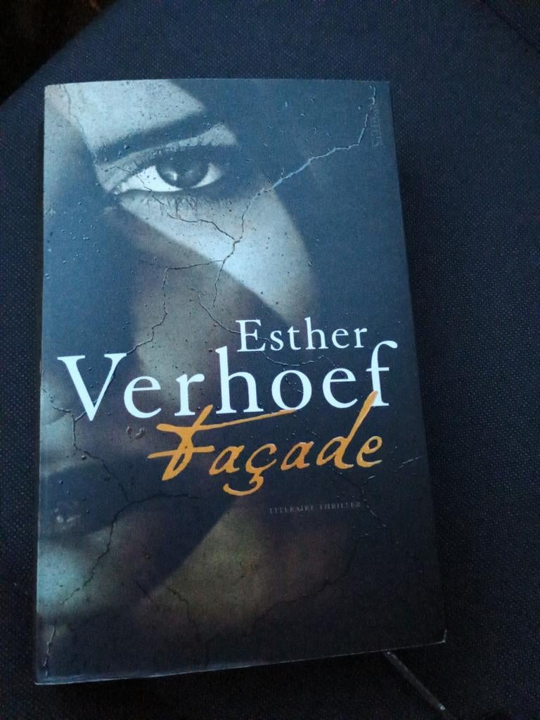 Esther Verhoef - Façade, Ophalen of Verzenden, Zo goed als nieuw, Esther Verhoef