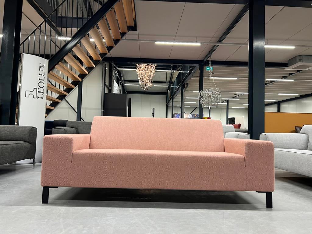 Nieuw Gelderland 6511 2,5 zits bank stof roze Panama Design, Huis en Inrichting, Banken | Bankstellen, 75 tot 100 cm, Ophalen of Verzenden