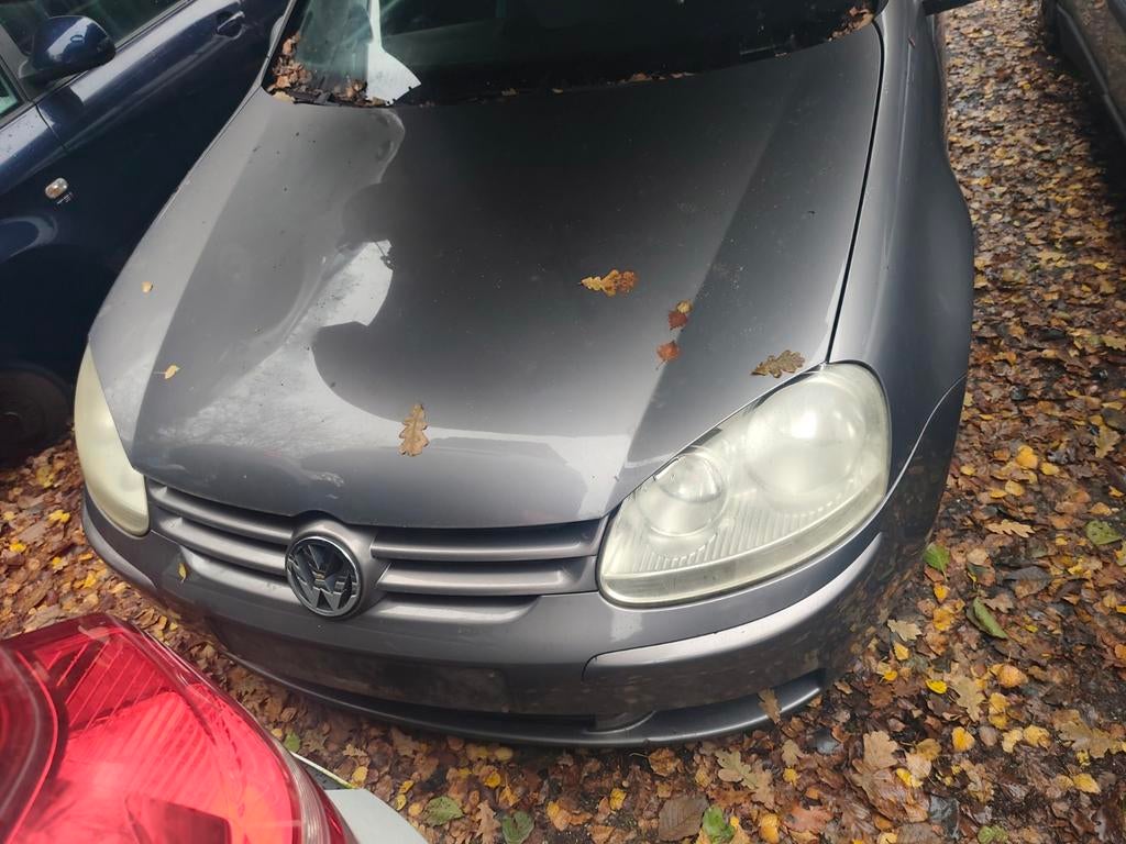Volkswagen Golf 5 5 deurs onderdelen te koop, Ophalen, Volkswagen, Bumper