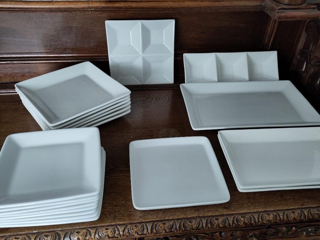 Stijlvol Neo-Modern Servies Compleet & Eigentijds!, Ophalen, Overige stijlen, Aardewerk, Schaal of Schalen