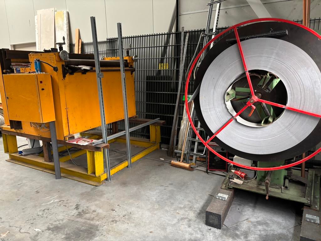 Dubbele decoiler + afknip machine, Ophalen, Gebruikt