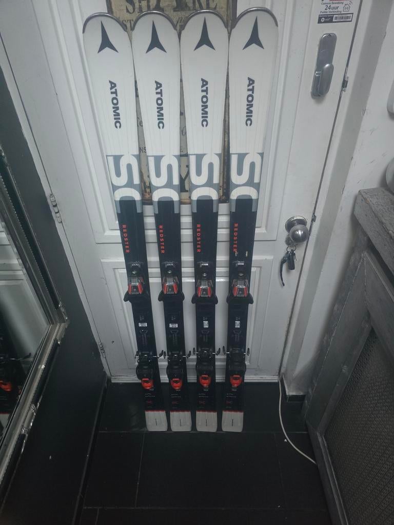 162cm ATOMIC REDSTER SC, 160 tot 180 cm, Ophalen of Verzenden, Zo goed als nieuw, Carve