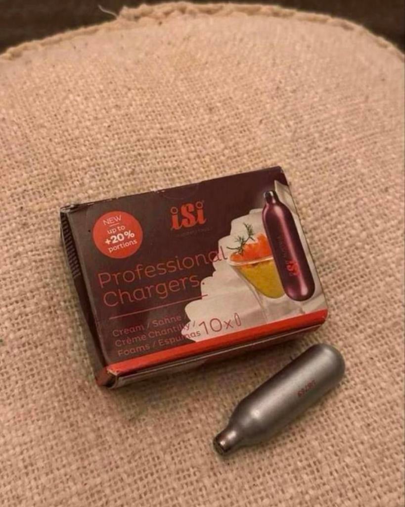 Nieuw in verpakking: isi slagroompatronen / gaspatronen, Ophalen of Verzenden, Nieuw