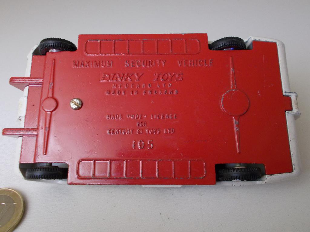 1968 Dinky Toys 105 MAXIMUM SECURITY VEHICLE (Opknapper), Ophalen of Verzenden, Gebruikt, Auto, Dinky Toys