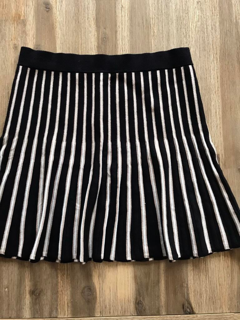 Mooie beige /zwart rokje viscose mt M The Sting, Kleding | Dames, Rokken, Maat 38/40 (M), The Sting, Zwart, Ophalen of Verzenden