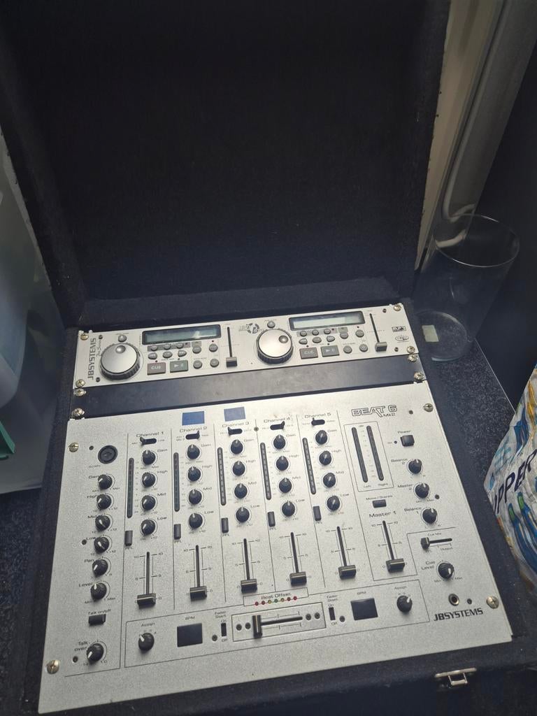 Complete DJ set met ingebouwde tafel en speakers, Muziek en Instrumenten, Ophalen, Gebruikt, Dj-set, Overige merken