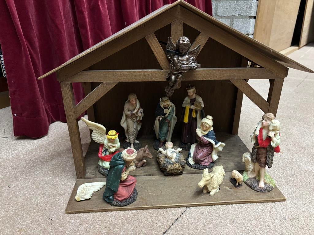 Kerststal met beeldjes, Diversen, Kerst, Ophalen, Zo goed als nieuw