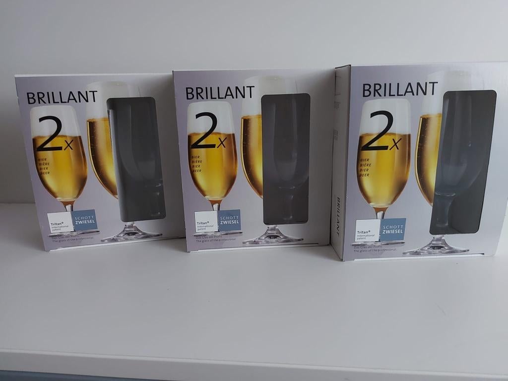 3x2 Bierglazen op voet "Brillant Schott Zwiesel Tritan", Ophalen, Nieuw, Glas of Glazen, Overige merken