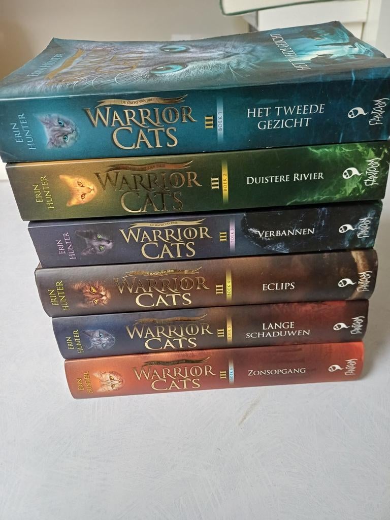 De macht van drie, Ophalen of Verzenden, Zo goed als nieuw, Erin Hunter