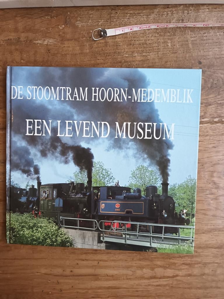 De Stoomtram Hoorn-Medemblik: Een Levend Museum, Ophalen of Verzenden, Zo goed als nieuw, Tram, Boek of Tijdschrift