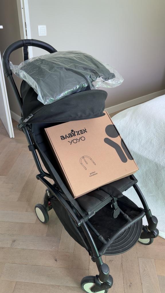 Yoyo buggy (nieuwe handvat en zitgedeelte in verpakking), Kinderen en Baby's, Buggy's, Ophalen, Zo goed als nieuw