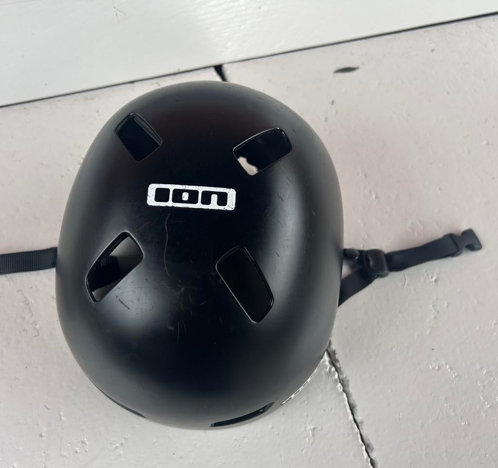 Ion helm l/xl, Ophalen of Verzenden, Zo goed als nieuw, Overige typen, Minder dan 5 m²