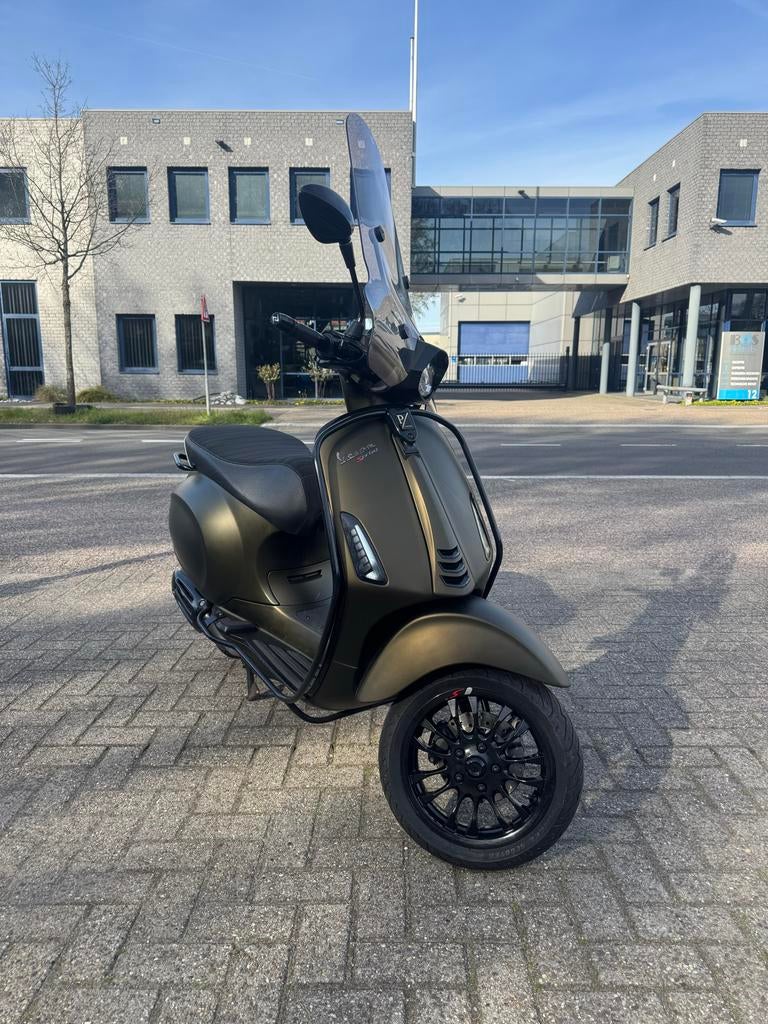 Vespa Sprint, Candy Green, Zellioni, Ophalen, Benzine
