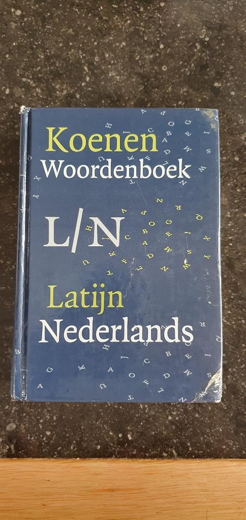 Latijn/Nederlands woordenboek, Boeken, Ophalen of Verzenden, Gelezen, Overige uitgevers, Latijn